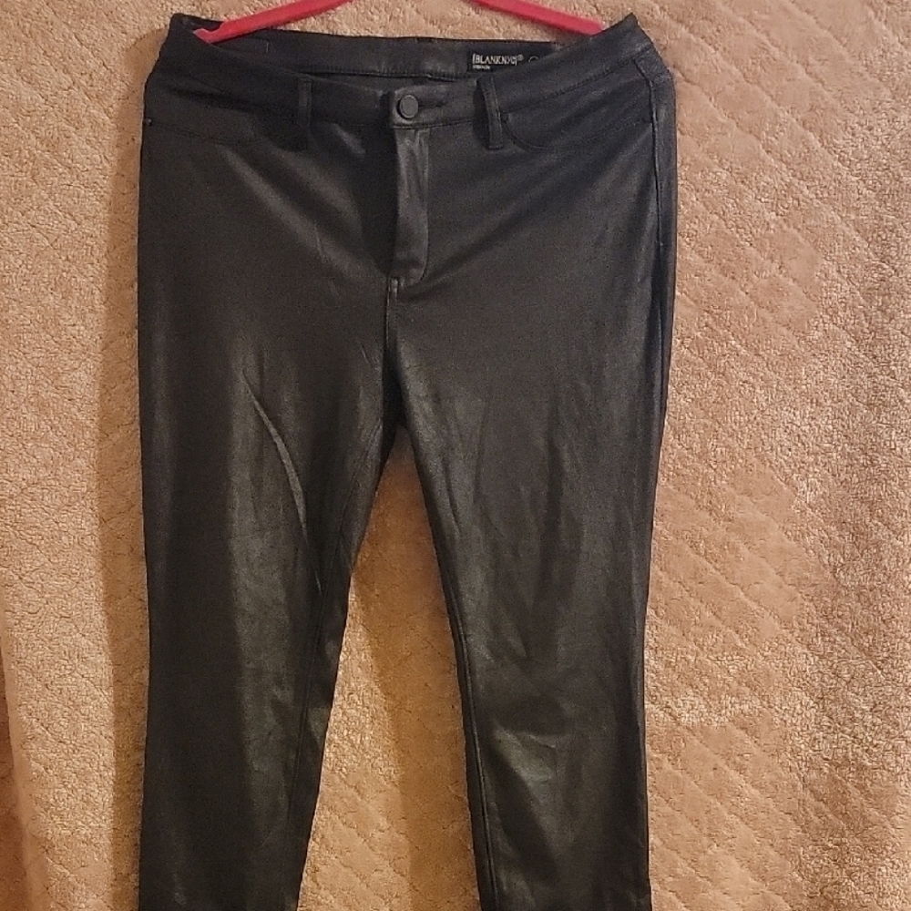 Blank NYC Black Coated Jeggings Modern Slim Fit